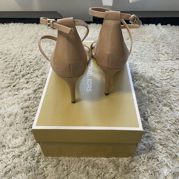 Michael Kors Ava Strappy Sandal Size 10 Blush - Picture 9 of 12